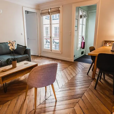 Splendid Design And Bright Apt *